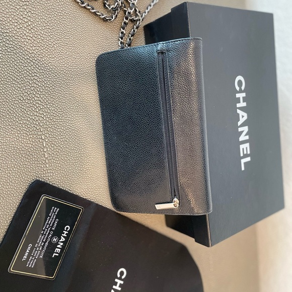 Chanel Wallet on a chain - Picture 5 of 6